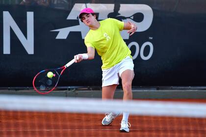 El día después del título en Buenos Aires, Fonseca se entrenó en Río de Janeiro, donde debutará este martes ante el francés Müller