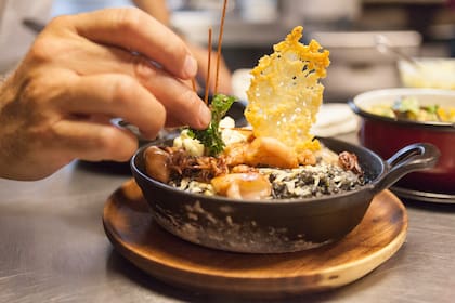 El Día Nacional del Chef se celebra todos los 20 de octubre para homenajear a estos profesionales de la gastronomía, cuyo nombre deriva de la palabra francesa para "jefe"