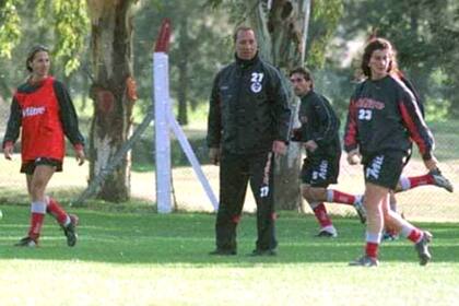 El día que Bilardo la invitó a jugar contra la primera de Estudiantes en un entrenamiento.