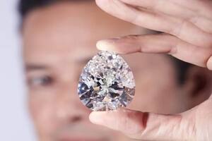 Sale a la venta el mayor diamante blanco nunca antes subastado