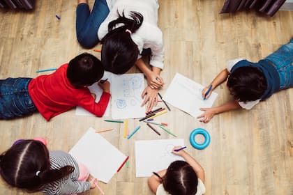 El dibujo fortalece las funciones ejecutivas y mejora la retención de datos gracias al “efecto de codificación”, una ventaja cognitiva para toda la vida