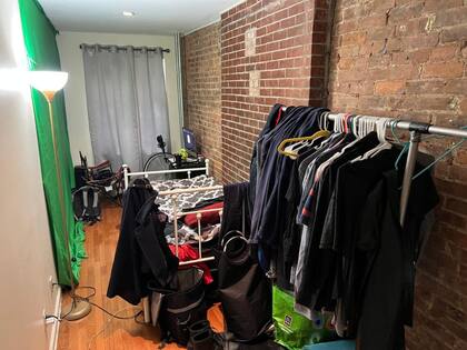 El diminuto departamento de Ron Ervin en Nueva York