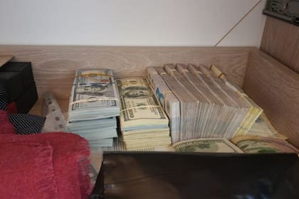 El dinero en efectivo encontrado por la Justicia en la casa de Ornella Calvete