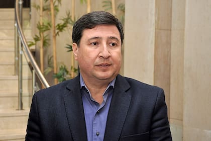 El diputado Daniel Arroyo plantea que es necesario lograr "acceso universal a la canasta básica"