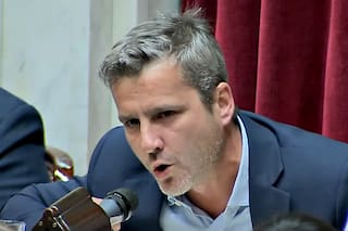 Uno de los diputados señalados de recibir créditos del Banco Nación desmintió las acusaciones