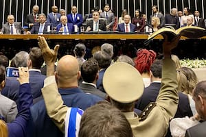 El diputado y pastor que dice ser “exgay” y que se hizo viral durante la jura de Lula