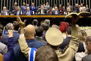 El diputado y pastor Isidorio Avante, durante la jura de Lula