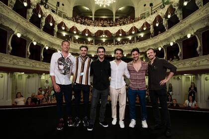 El director argentino Marco Berger presentó su nueva película, Los agitadores, dentro de la sección Imagina del festival