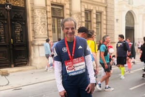 A dos días de presentar su candidatura en la ONU, Rafael Grossi corrió la maratón de Viena