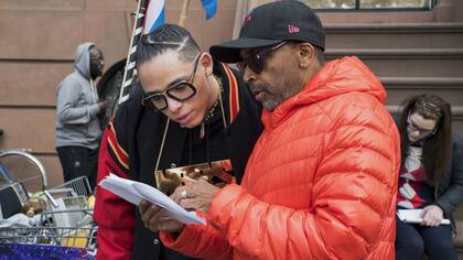 El director, en plena tarea de filmación en Nueva York