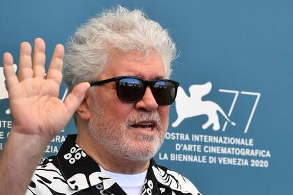 El director español Pedro Almodóvar tiene en carpeta dos películas; una protagonizada por Penélope Cruz sobre dos madres que dan a luz el mismo día y la adaptación de Manual para mujeres de la limpieza, de Lucia Berlin