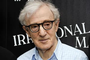 Moses Farrow defiende a su padre Woody Allen y acusa a su madre de maltrato