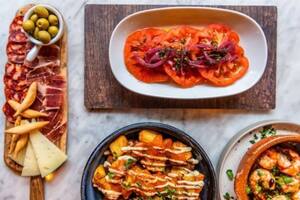 El director general de un famoso restaurante de comida española de Birmingham, le respondió con ironía a una crítica a su local. Captura Instagram Tapas Revolution