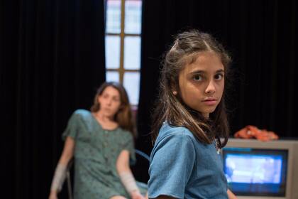 El director incluyó en el elenco a su pequeña hija, Luna Apolo Álvarez.