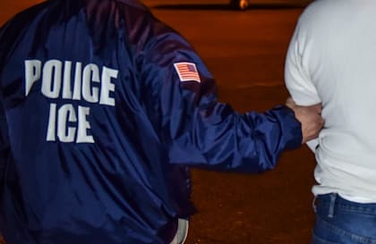 El director interino del ICE aseguró que las detenciones a migrantes indocumentados aumentaría pese a que algunos no cuenten con historial criminal