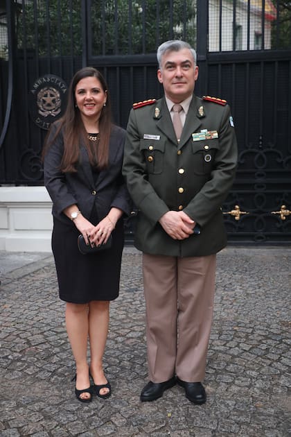El director nacional de gendarmería, Antonio Bogado, y su esposa Melina Bogado