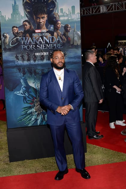 El director Ryan Coogler fue uno de los primeros en desfilar por la alfombra roja del evento