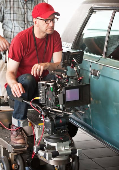 El director suele adems ser el camargrafo en sus films