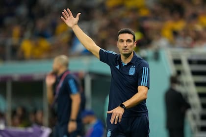 El director técnico de la Argentina, Lionel Scaloni, busca meter a la albiceleste en semifinales