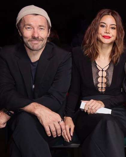 El director y actor Joel Edgerton y su mujer Christine Centenera, editora de Vogue Australia.