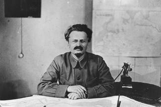 De Trotsky a Cámpora. Los políticos asilados en México antes que Morales