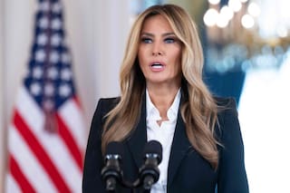 Melania Trump sorprende al afirmar que las máquinas con IA reemplazarán a los soldados en EE.UU.