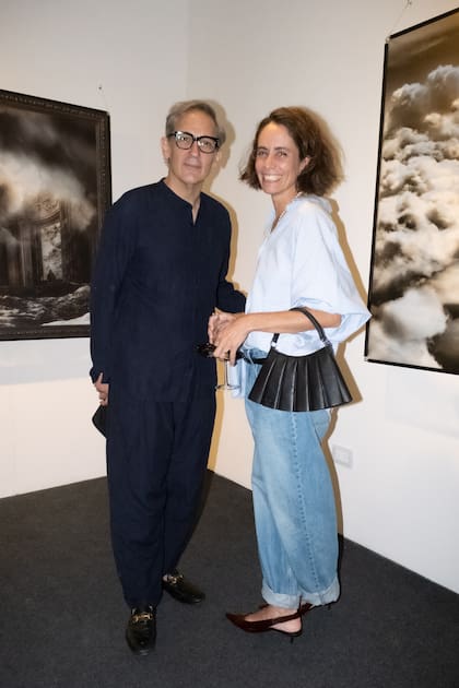 El diseñador Adrián Brown y Catalina Chavanne, de Blue Sheep