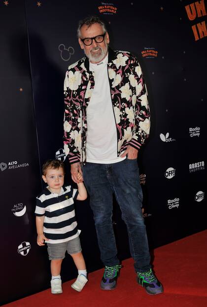 El diseñador Benito Fernández y su nieto Fermín