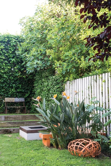 El diseño del jardín puede ser sencillo pero contundente