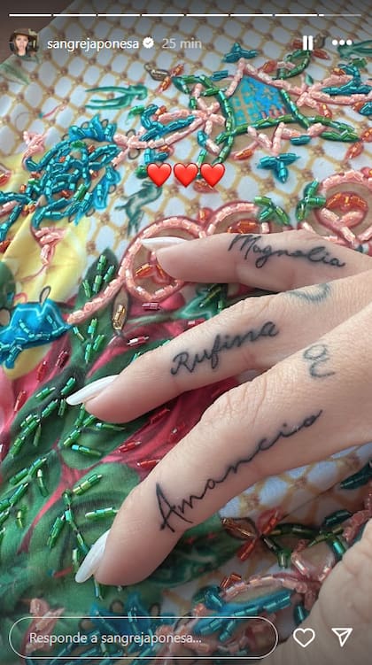 El diseño es el nombre de sus tres hijos (Captura: Instagram @sangrejaponesa)