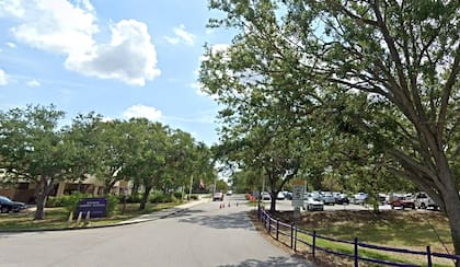 El distrito escolar hizo un llamado a todas las familias a seguir los protocolos de seguridad de la escuela