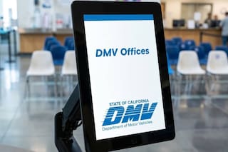 El DMV alerta a conductores comerciales: qué hacer si el certificado médico no llegó al sistema