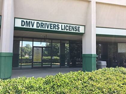 El DMV de Carolina del Norte anunció un nuevo diseño en sus licencias de conducir, permisos y tarjetas de identificación