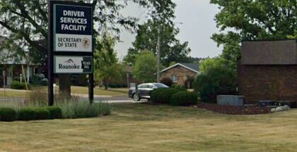 El DMV de Roanoke, ubicado en 102 A N. 6th St., cuenta con el nuevo programa de "ventanilla única"