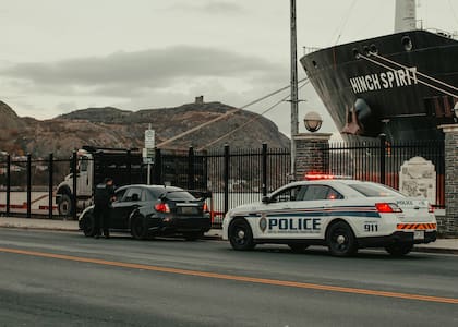 El DMV es la entidad encargada de regular el tránsito en EE.UU. (Unsplash)