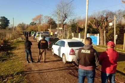 El doble crimen se registró en una vivienda ubicada en la calle Juana Azurduy, en Moreno