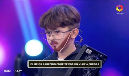 El doble de DJ Fer Palacios en Bienvenidos a bordo