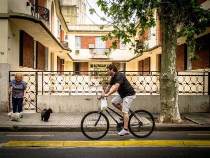 El doble sentido de las ciclovías aún genera confusiones