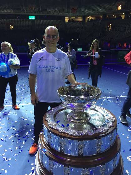 El doctor Enrique Prada, Coordinador del laboratorio de Ciencias Aplicadas al Deporte del CeNARD y parte del cuerpo técnico del equipo campeón de Copa Davis 2016.