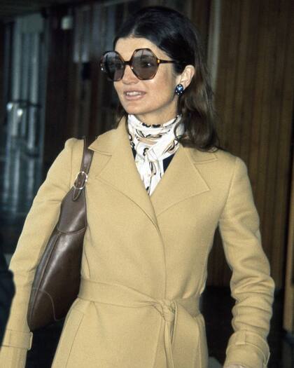 El documental "Grey Gardens" sobre sus excéntricas parientas tomó por sorpresa a Jackie O.