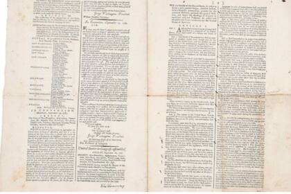 El documento fue descubrierto en un archivador en Hayes Farm, una propiedad en Edenton, Carolina del Norte, que perteneció al exgobernador Samuel Johnston. Foto: Subastas Brunk.