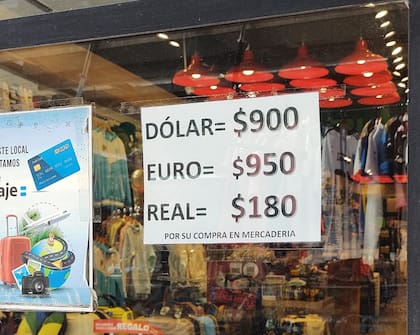 El dólar arde en calle Florida