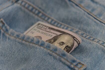 El dólar blue cerró a $1000 el pasado miércoles 27 de diciembre