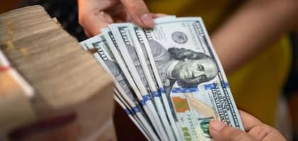 El dólar blue sube 10 pesos