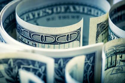 El dólar mayorista crecía 36 centavos hasta los $78,66 esta mañana