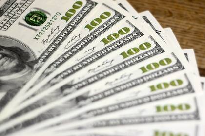 El dólar oficial cerró a $151,19 para la venta