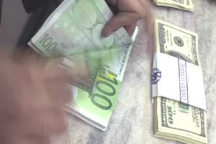 El límite máximo mensual para adquirir la divisa deseada es el equivalente a U$S200 por mes