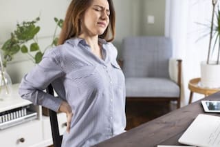 Seis consejos para combatir el dolor de espalda mientras trabajás desde casa