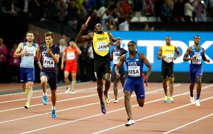 El dolor de Usain Bolt en la recta final: la peor despedida del mejor de todos los tiempos