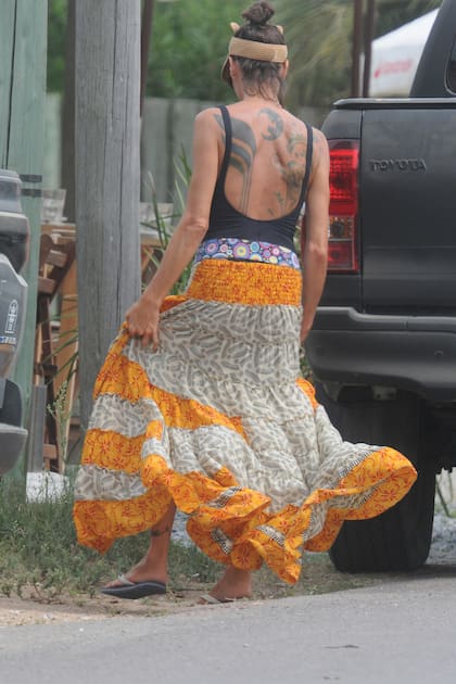 El domingo 16 Juana retoma los clásicos almuerzos en El Trece (Mirtha Legrand, su abuela, vuelve al aire un día antes), desde Mar del Plata.